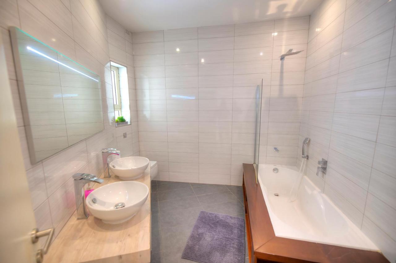 Spacious 4 Bedrooms With Sea View Balcony Goslm-3 Sliema Exterior photo